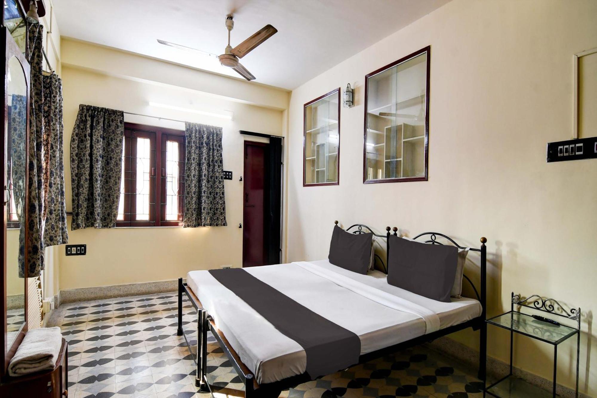 Oyo Simplex Guest House Behala Calcutta Exterior foto