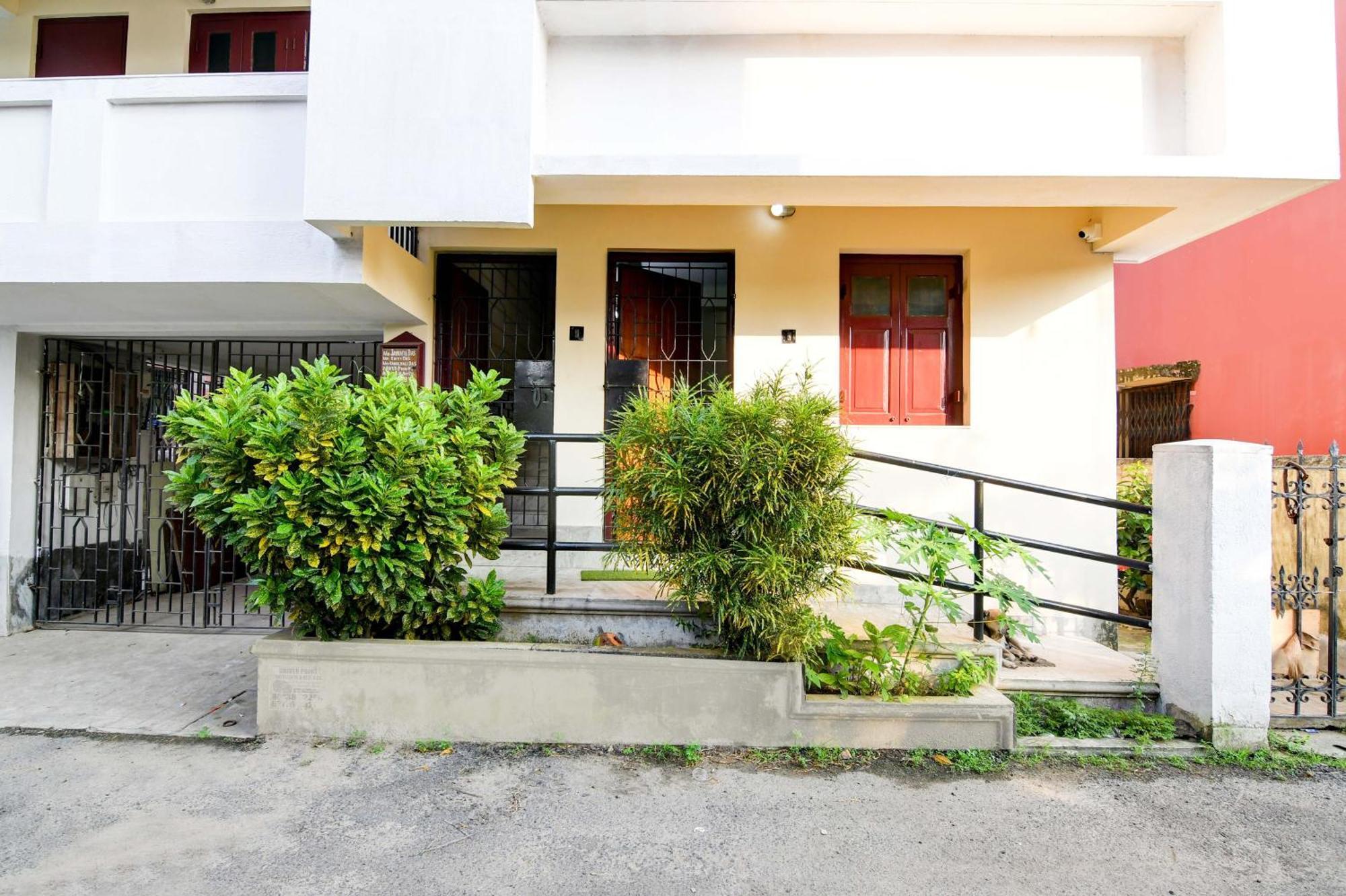 Oyo Simplex Guest House Behala Calcutta Exterior foto