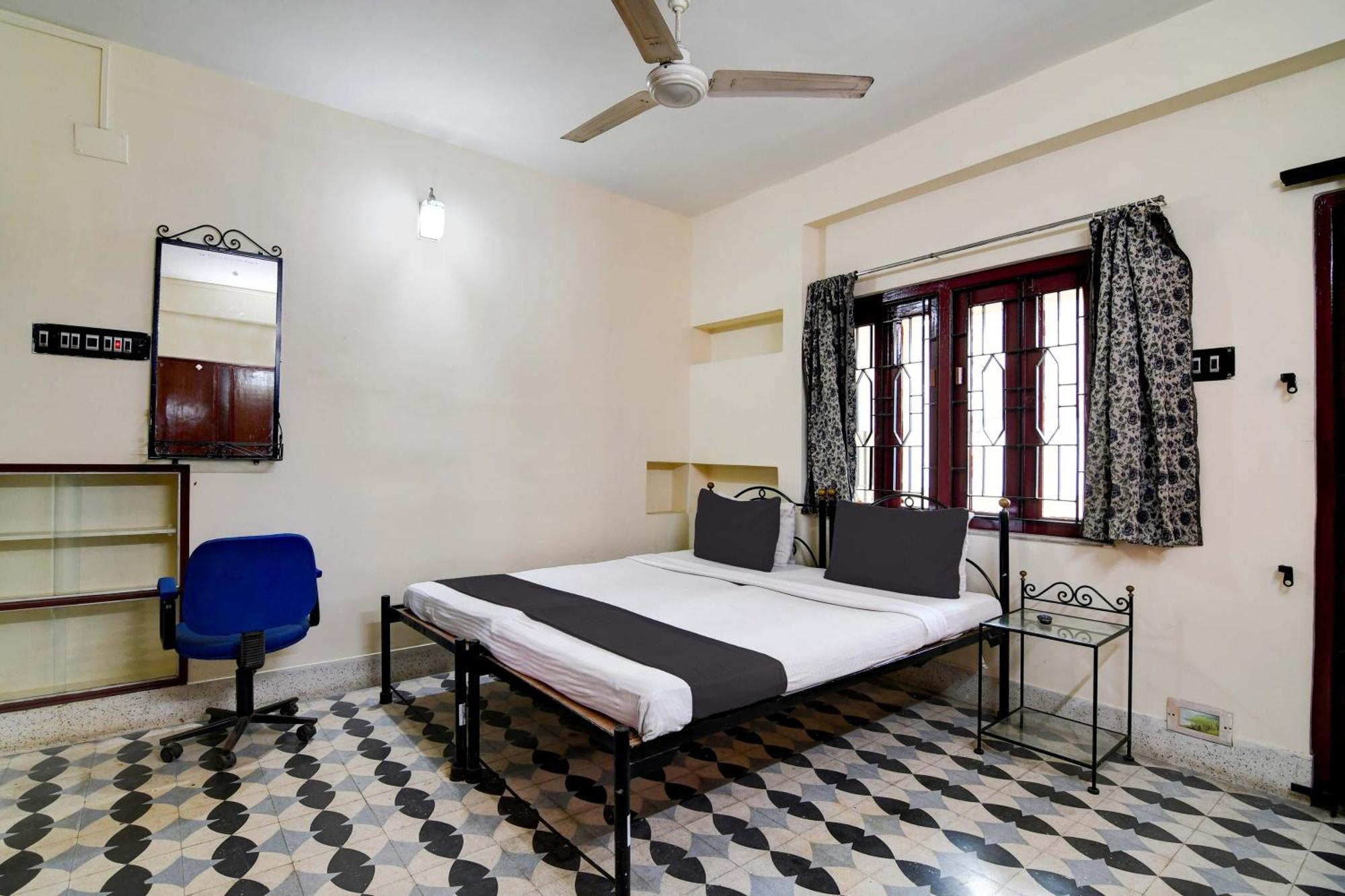 Oyo Simplex Guest House Behala Calcutta Exterior foto