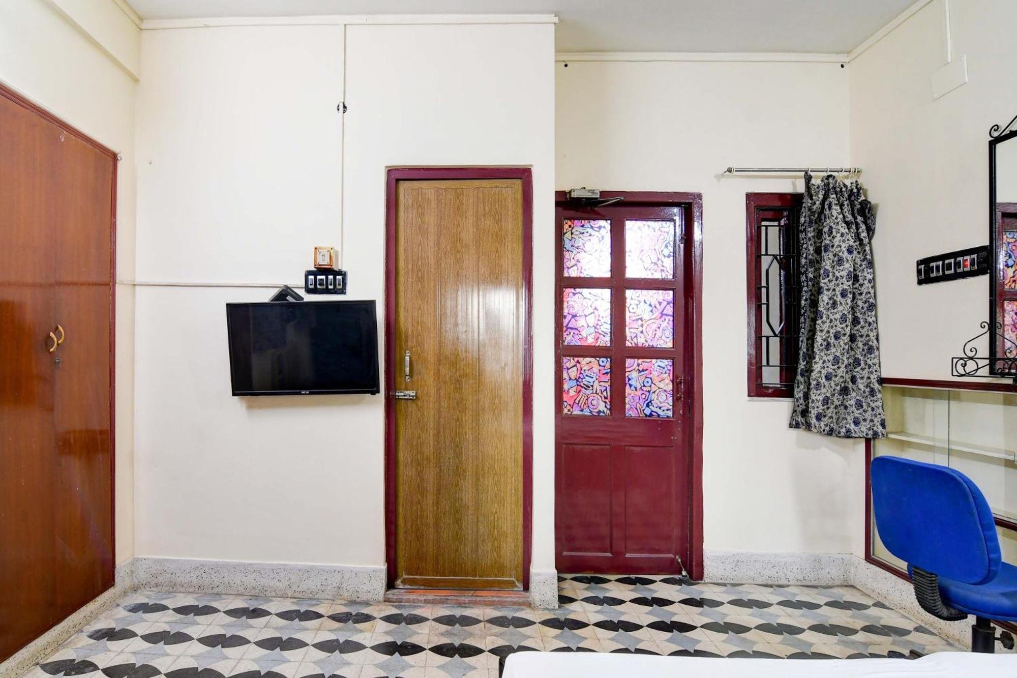 Oyo Simplex Guest House Behala Calcutta Exterior foto
