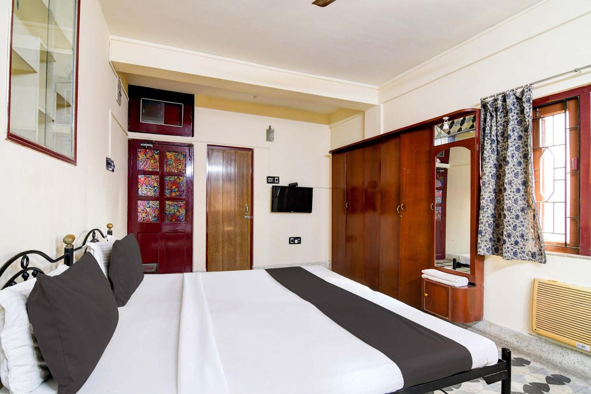 Oyo Simplex Guest House Behala Calcutta Exterior foto
